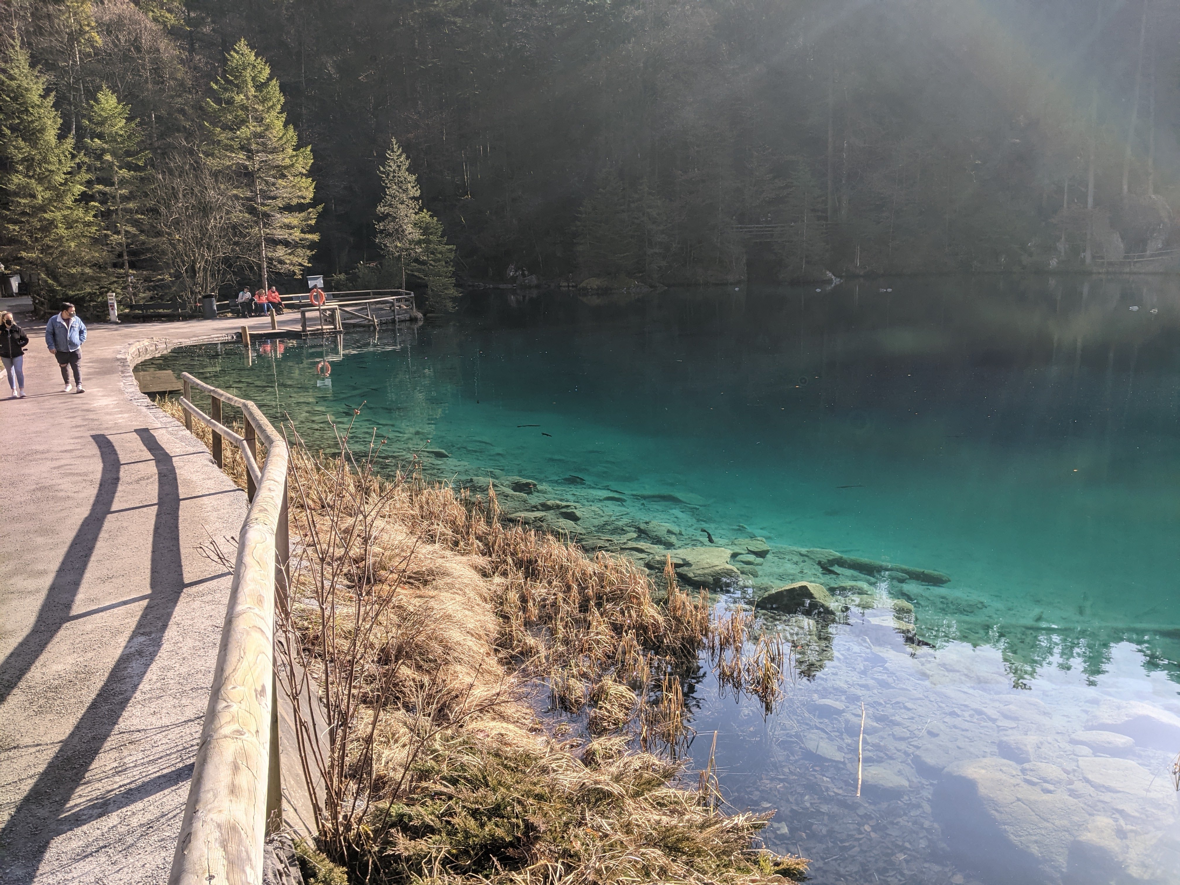 blausee-in-sunlight